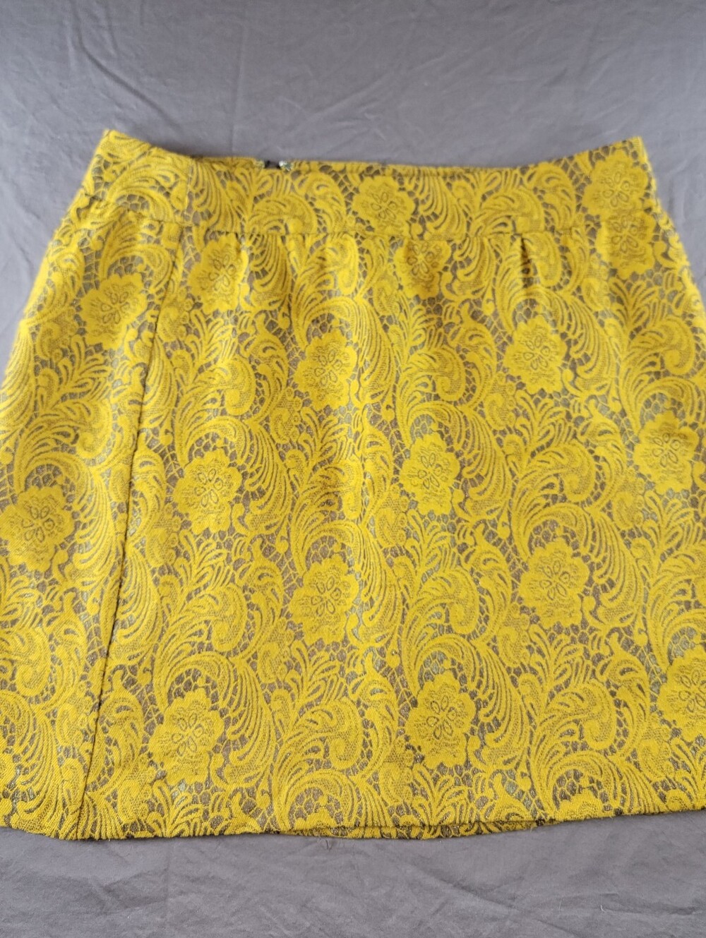 Banana Republic womens yellow skirt size 8 lace lined mini work casual